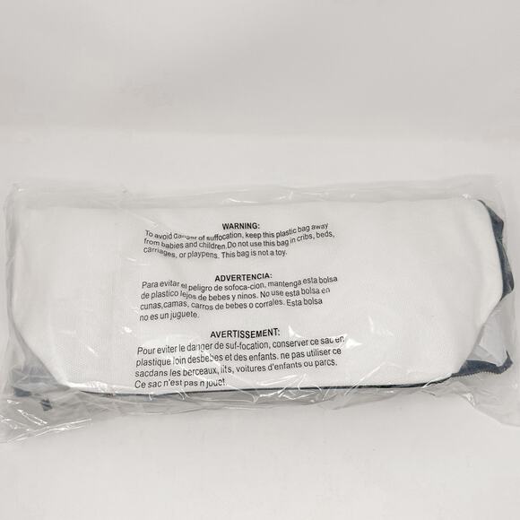 NEW Walter Baker Carly White and Black Canvas Daytripper Bag, New, MSRP $198 - Picture 8 of 8